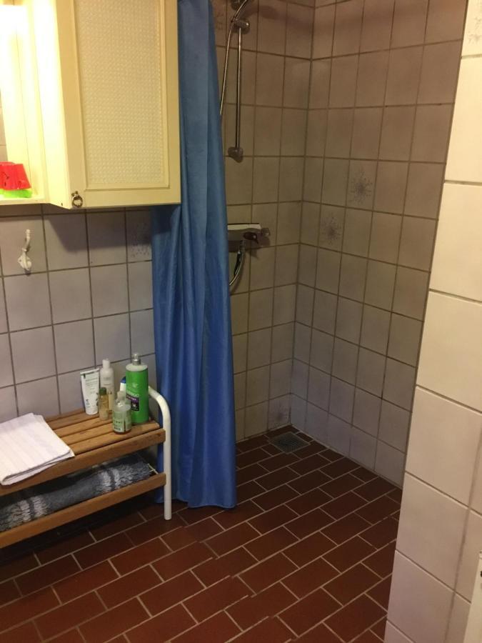 Roligt Centralt Beliggende Lejlighed I Tórshavn Buitenkant foto